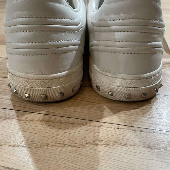 Men’s Valentino Garavani White Leather Sneakers- Well Taken Care of! - Picture 2 of 8